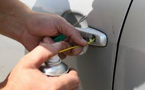 فني فتح سيارات الفروانية