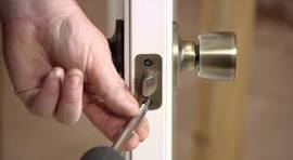 تبديل اقفال ابواب حولي