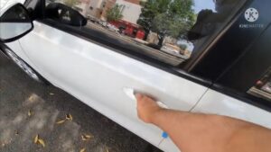 فتح سيارة مقفلة